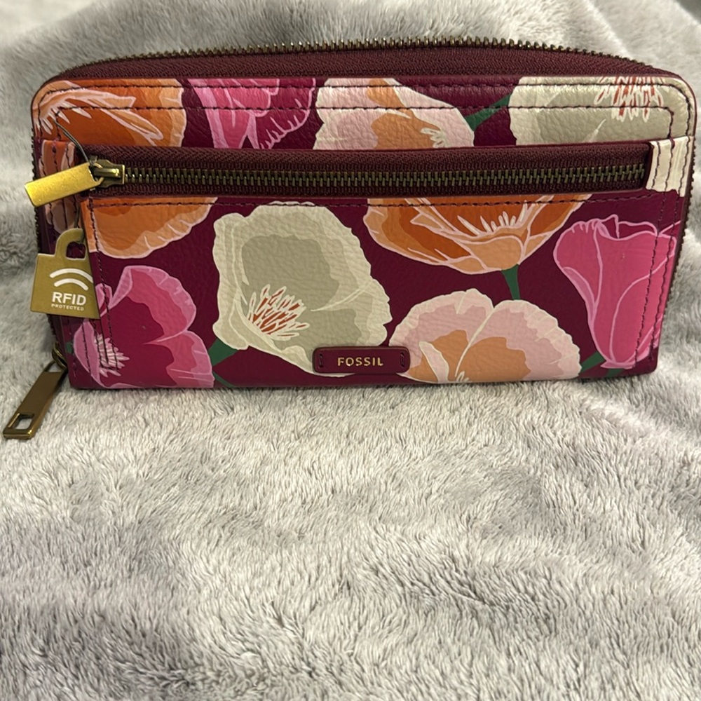 Fossil RFID Logan zip wallet